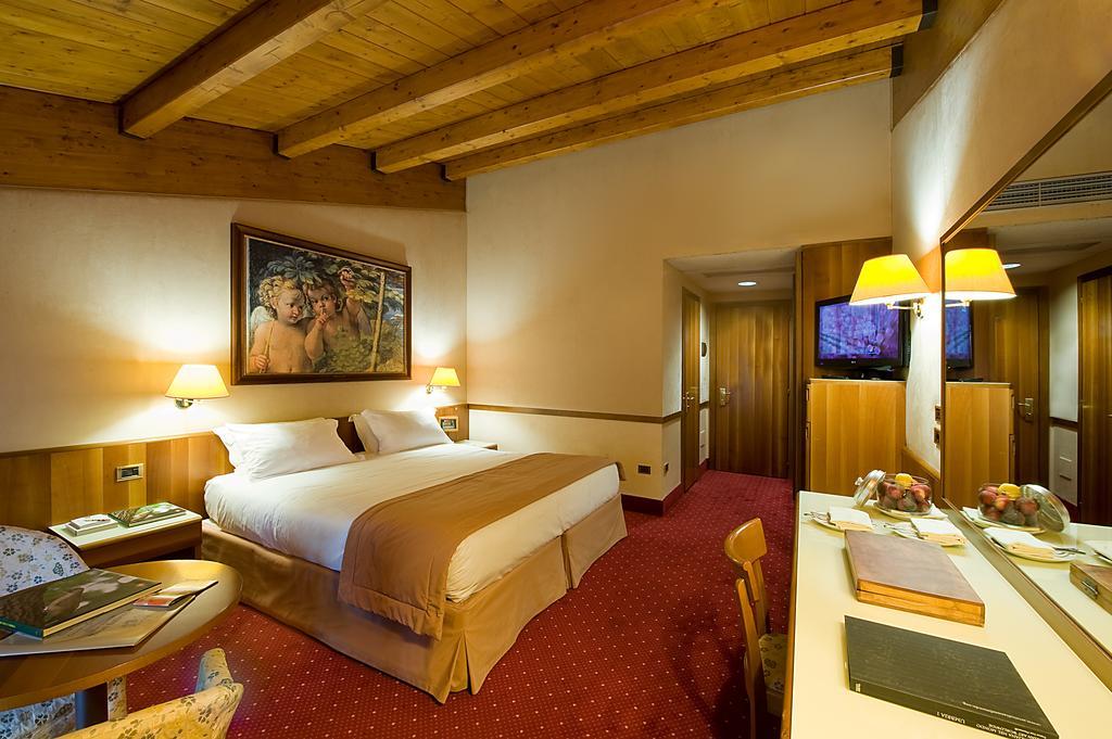 Best Western Hotel Salicone Норча Екстериор снимка