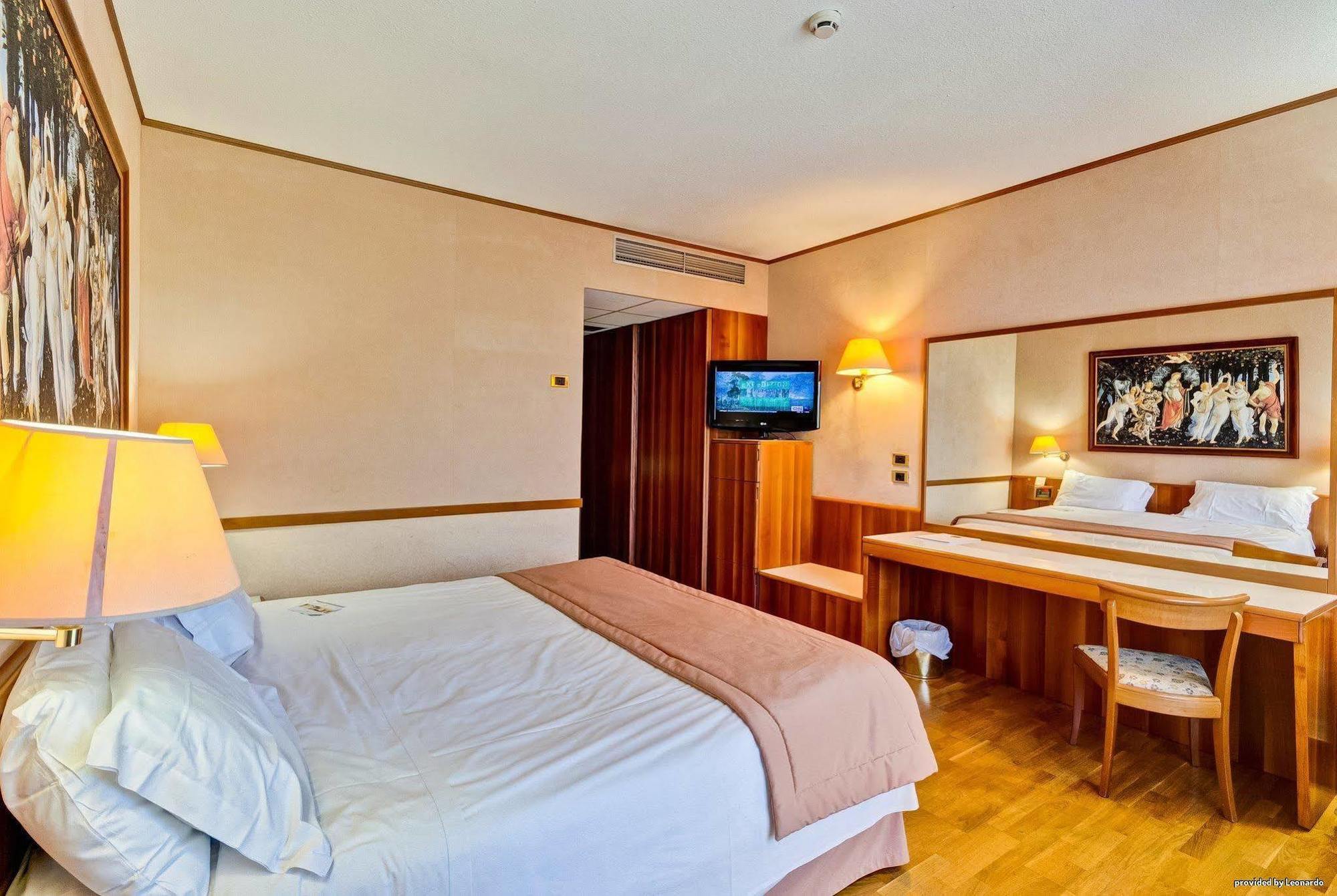 Best Western Hotel Salicone Норча Екстериор снимка